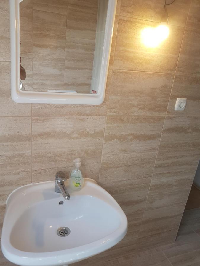 Lara Guest House Sfântu-Gheorghe Esterno foto