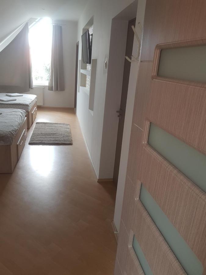 Lara Guest House Sfântu-Gheorghe Esterno foto