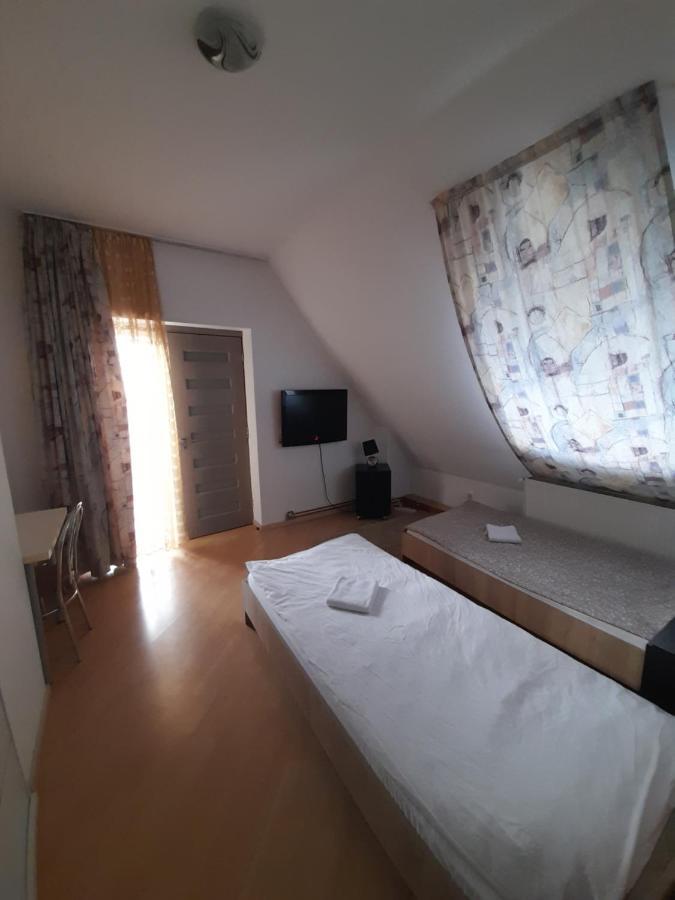 Lara Guest House Sfântu-Gheorghe Esterno foto