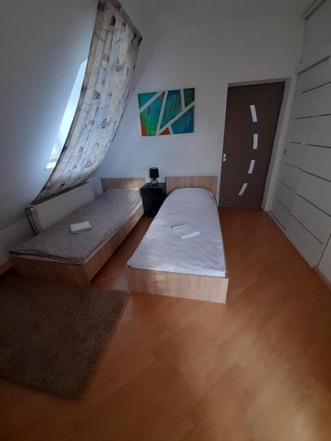 Lara Guest House Sfântu-Gheorghe Esterno foto